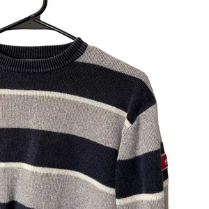 Abercrombie navy and gray knit crewneck sweater comfortable warm winter top thumbnail 2