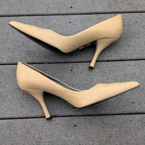 Vince Camuto Marc Fisher Light Yellow Pumps | Marc Fisher Pointed Toe Heels thumbnail 7