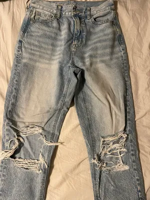 American Eagle Mom Jeans thumbnail 1