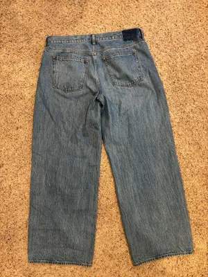 Abercrombie Low Rise Ultra Loose Jeans thumbnail 4