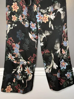 H&M Pants Womens 8 Black Floral Bird Print Wide Leg Crepe Stretch Dress Pants thumbnail 6