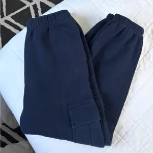 NWOT Aritzia Admiral Navy mega cargo jogger thumbnail 1