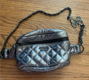 Guess belt bag thumbnail 1