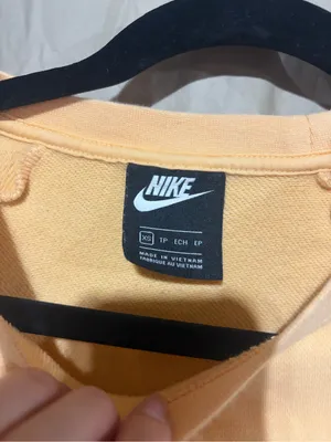 Nike crewneck thumbnail 2