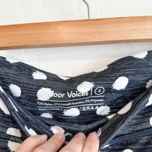 Outdoor Voices | Polka Dot Ankle Athletic Leggings in Black, Size‎ Small thumbnail 6