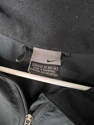 Nike Black and White Windbreaker  thumbnail 3