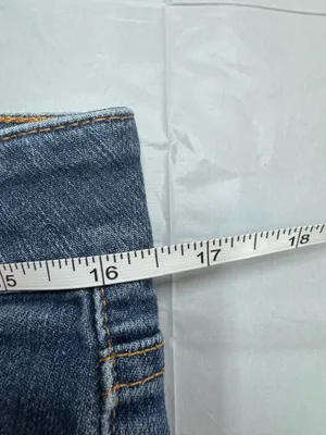 L.L. Bean Classic Fit Jeans Size 8 thumbnail 7