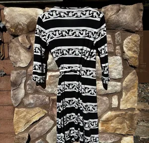 Diane von Furstenberg Julian Two Silk Wrap Dress US Size 6 Black White thumbnail 7