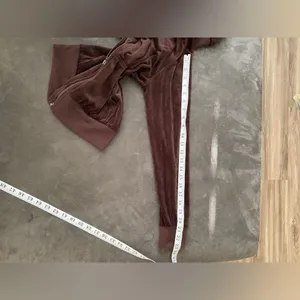 VTN Always Famous Joggers Set/ Hoodie/Sweatpants (Fitted) thumbnail 11