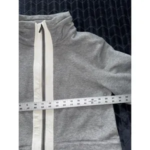 Lululemon Women's Gray Light as Warmth Jacket Full Zip Size 10 thumbnail 7
