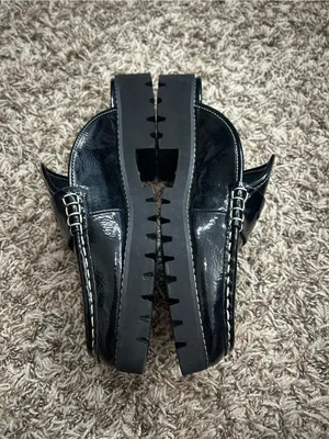 Donald Pliner Black Patent Leather Slip-On Loafers Mules Sz 8 1/2 thumbnail 5