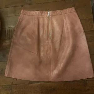 ZARA‎ Blush Leather Mini Skirt thumbnail 3