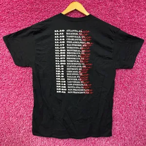 HER I Used to Know Her Tour Dates Polaroid Urban Pop Tee M thumbnail 3
