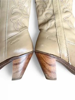 Capezio Vintage Two Tone Tan/Ivory Heeled Cowgirl Boots Sz 6 thumbnail 8