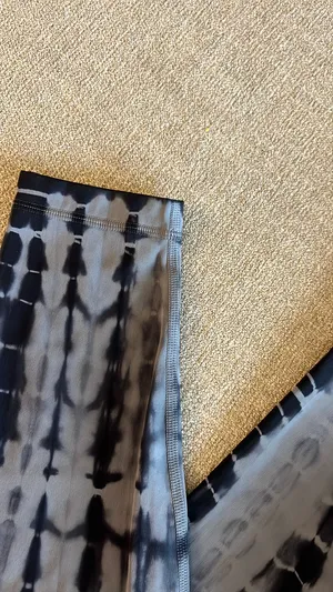Lululemon Tie-Dye Leggings thumbnail 4