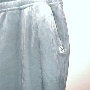 UGG Women's large Soft‎ green Joggers thumbnail 2