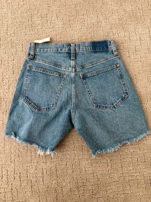 Abercrombie High-Rise Shorts thumbnail 2