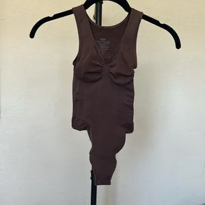 Skims Seamless Sculpt‎ Scoop Thong Bodysuit thick strap cocoa size S NWOB thumbnail 5