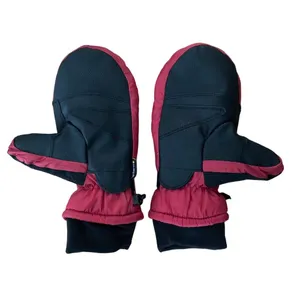 Carhartt WOMEN'S QUILTS MITT STYLE #WA625 in crabapple color thumbnail 4