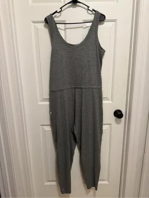 VUORI Lux Harem Jumpsuit Heather Grey Women’s Medium thumbnail 3