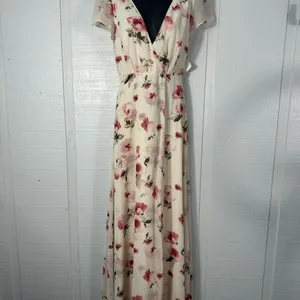 Lulus Cream Floral Flutter Sleeve Maxi Dress Size XS EUC thumbnail 4