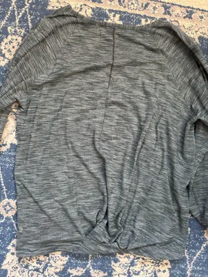 Lululemon Long Sleeve thumbnail 2