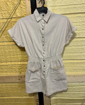 Women's Cream Button thumbnail 1