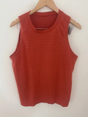 Lululemon Swiftly Tech Sleeveless‎ Tank Top Orange Red Mesh Performance Size 12 thumbnail 1