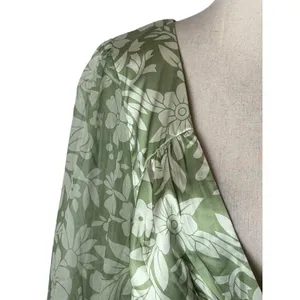 Showpo Freollyn Midi Dress Women 14 Sage Green NWT Floral‎ Deep V Long Sleeve thumbnail 6
