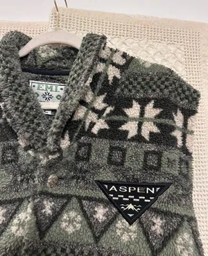 Vintage Fleece Outdoorsy Vest thumbnail 2