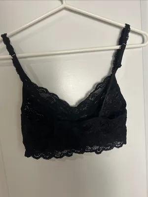 Black Lace Bralette with Scalloped Hem thumbnail 2
