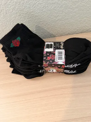 Ed Hardy Black Crew Socks with Rose Embroidery -10 Pack thumbnail 2
