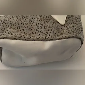 Guess Black & White Patterned Logo Tote Shoulder Purse Bag thumbnail 4