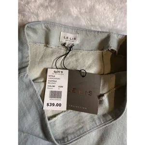 Le Lis Star Patch Denim Mini Skirt thumbnail 2