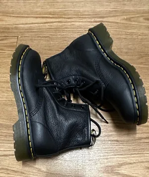 Dr Martens air wait leather ankle boots thumbnail 6