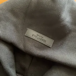 Essentials Fear of God Hoodie Black XS thumbnail 7