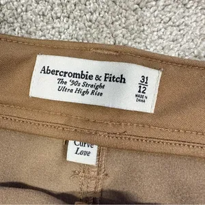 Abercrombie & Fitch Curve Love 90s Straight Ultra Hi Rise Pants Vegan Leather 31 thumbnail 12