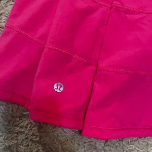 Lululemon Dark Prism Pink Pace Rival Skirt Size 4 Tall thumbnail 3