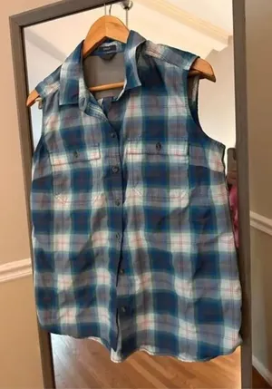 Eddie Bauer Flannel Button Down Large thumbnail 1