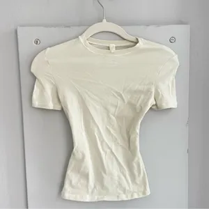 SKIMS (B8) Marble Cotton Jersey Fitted Crew Neck T-Shirt NWT size S thumbnail 3