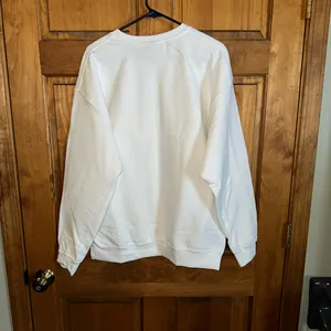 Detroit lions White Sweatshirt with Blue sequin glitter Lions logo size XL thumbnail 3