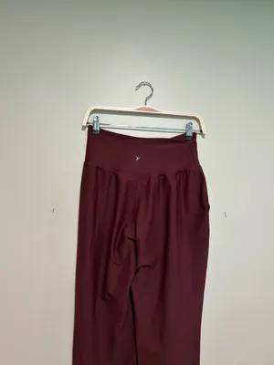 Old Navy joggers (M)  thumbnail 5