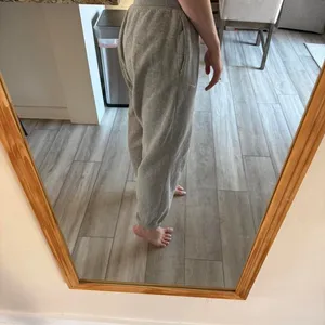 Nike Women's Grey Joggers-tracksuits thumbnail 3
