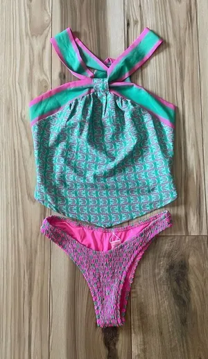 MILK& HONEY Swimsuit 2 Pieces Size S-M thumbnail 1