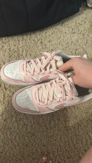 Nike Pink Dunk thumbnail 4