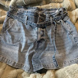 Denim Women's Shorts Blue Size 29 thumbnail 1
