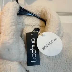 Boohoo fleece puffer jacket thumbnail 3