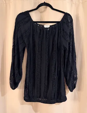 Women’s Poof Black Lace Top thumbnail 1