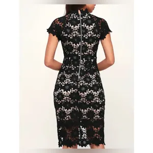 NWT Lulus Women’s Bold Love Black and Nude Lace Bodycon Midi Dress Size Small thumbnail 2