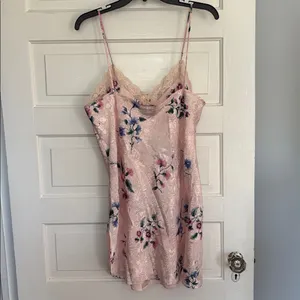 Vintage Angelique Delicate Pink Floral Lace-Trim Slip Dress thumbnail 3